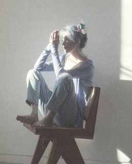 Ji-eun Lee feet photo thumbnail