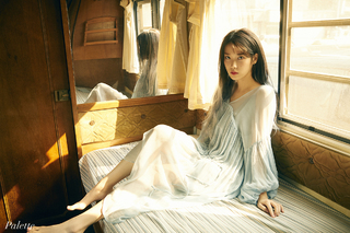 Ji-eun Lee feet photo thumbnail