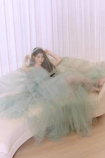 Ji-eun Lee feet photo thumbnail