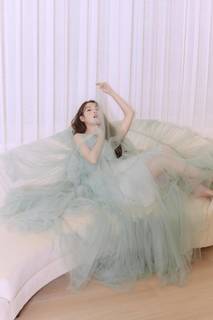 Ji-eun Lee feet photo thumbnail