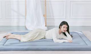 Ji-eun Lee feet photo thumbnail