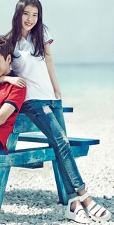 Ji-eun Lee feet photo thumbnail