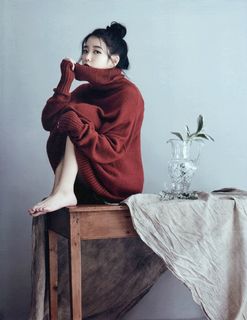 Ji-eun Lee feet photo thumbnail