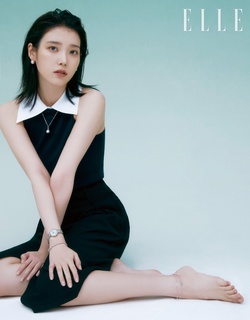 Ji-eun Lee feet photo thumbnail