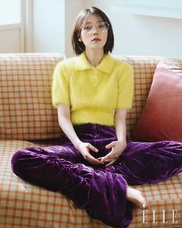 Ji-eun Lee feet photo thumbnail