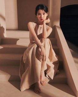 Ji-eun Lee feet photo thumbnail