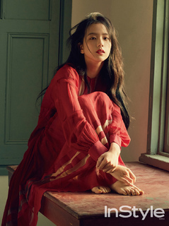 Ji-soo Kim feet photo thumbnail