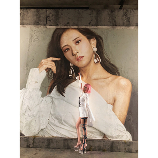 Ji-soo Kim feet photo thumbnail