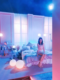 Ji-soo Kim feet photo thumbnail