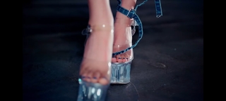 Ji-soo Kim feet photo thumbnail
