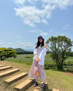 Ji-soo Kim feet photo thumbnail