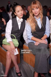 Ji-soo Kim feet photo thumbnail