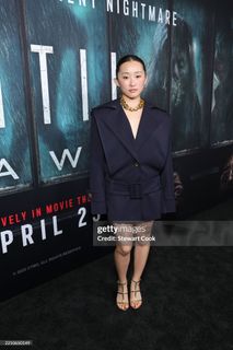 Ji-young Yoo feet photo 14