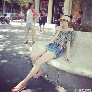 Jia Song feet photo 8