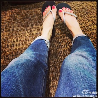 Jia Song feet photo 9