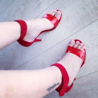 Jia Song feet photo 3