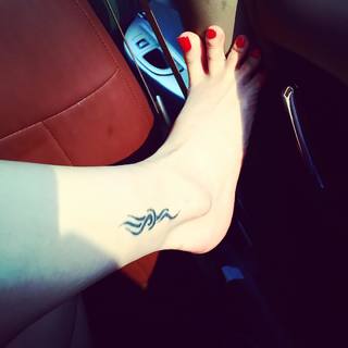 Jia Song feet photo 3