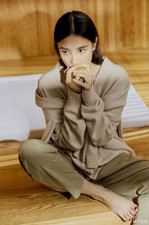 Jia Song feet photo 5