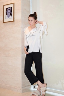 Jia Song feet photo 4