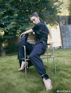 Jia Song feet photo 4