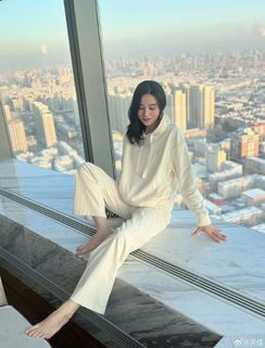 Jia Song feet photo 12