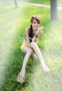 Jiaying Zhang feet photo 2