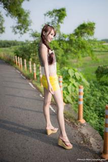 Jiaying Zhang feet photo 9