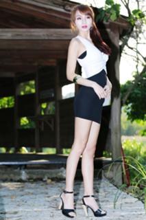 Jiaying Zhang feet photo 9