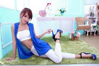 Jiaying Zhang feet photo 5