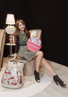 Jiaying Zhang feet photo 11