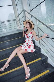 Jiaying Zhang feet photo 8