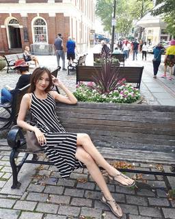 Jiaying Zhang feet photo 2
