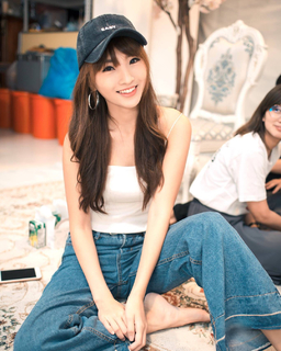 Jiaying Zhang feet photo 19