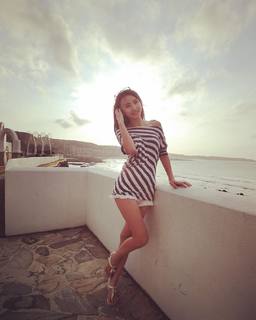 Jiaying Zhang feet photo 7