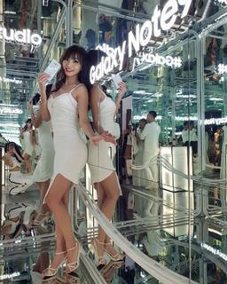 Jiaying Zhang feet photo 11