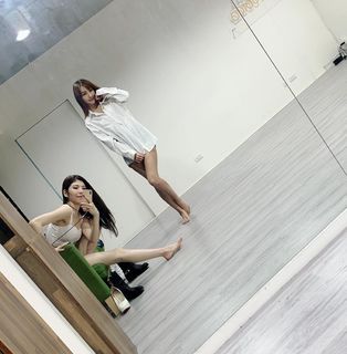 Jiaying Zhang feet photo 8
