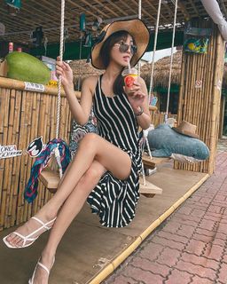 Jiaying Zhang feet photo 10