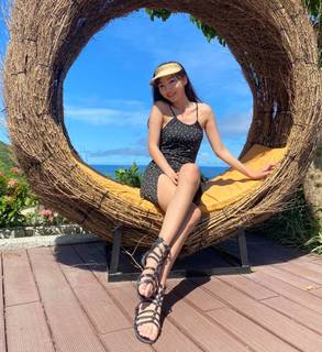 Jiaying Zhang feet photo 10