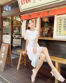 Jiaying Zhang feet photo 2