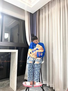Jieqiong Zhou feet photo 18