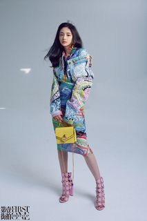 Jieqiong Zhou feet photo 20