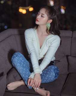 Jieqiong Zhou feet photo 18