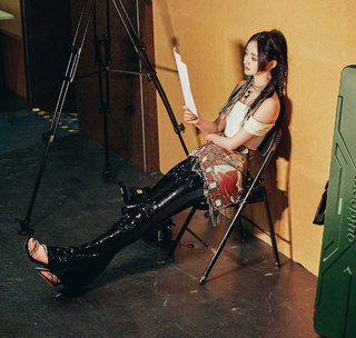 Jieqiong Zhou feet photo 8