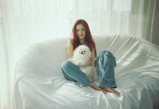 Jieqiong Zhou feet photo 16