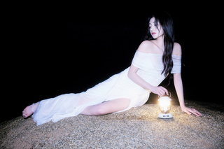 Jieqiong Zhou feet photo 1