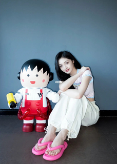 Jieqiong Zhou feet photo 17