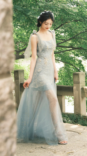 Jieqiong Zhou feet photo 15