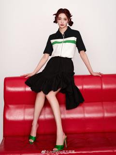 Jieqiong Zhou feet photo 11