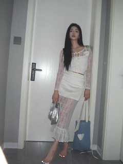 Jieqiong Zhou feet photo 5