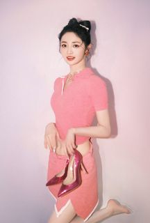 Jieqiong Zhou feet photo 20